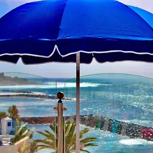 https://villa-mar-first-line-playa-las-americas.tenerifehoteles.net